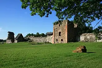 Руины замка