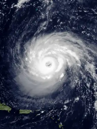 Ураган Катя близок к максимальной интенсивности к северу от Виргинских островов 5 сентября.