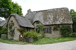 Дома в деревне Керине