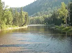 Река Кетл близ города Рок-Крик, Британская Колумбия