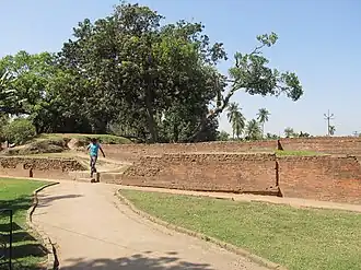 Остатки крепостных сооружений