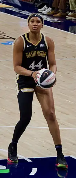 Кики Ириафен в игре за «Вашингтон Мистикс» против «Атланта Дрим» (15 июня 2025 года)