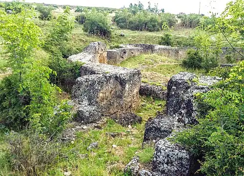 Западный вход в церковь