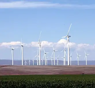 Ветряная электростанция Клондайк включает 176 ветряных турбин.