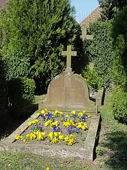 Могила Иакова и Раисы Маритан