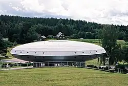 Нижнее здание музея (вход)