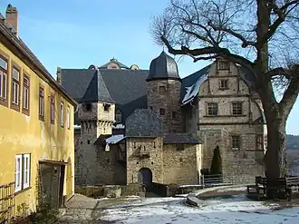 Вид Верхнего замка из Нижнего