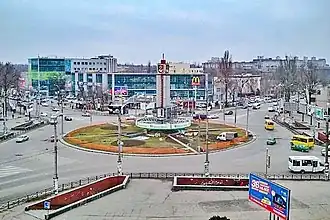 Общий вид на одноименную площадь