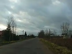 Въезд в Кшентицы со стороны  деревни Вашково