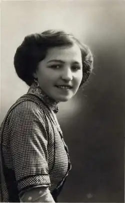 Кузнецова-Новолейник в 1911 году