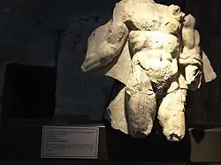 Фрагмент скульптуры