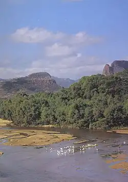 Озеро Толан