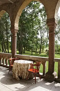 На мызе в 2010 году