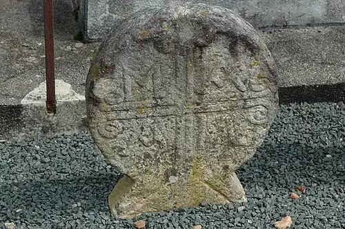 Баскская дискообразная стела