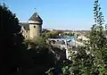 Вид на замок Лаваль (фр.) и берег реки Майен из сада Перрин (ис.)