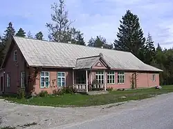 Народный дом деревни Лезэи