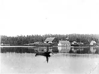 Часовня и хозяйственные постройки Исааковского скита.