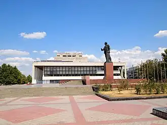 Памятник Ленину в Симферополе