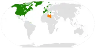 Страны, осуществлявшие бомбардировки Ливии, выделены зелёным, последняя — оранжевым.