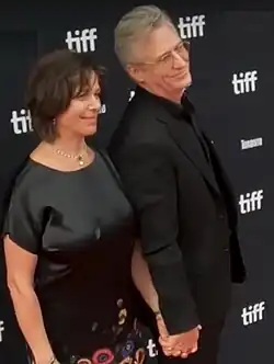 Роуч с женой Розалиндой Беннет на кинофестивале в Торонто (2022)