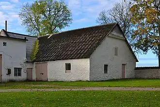 Каретник-конюшня