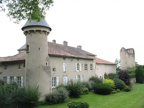 Западный фасад шато Мардиньи