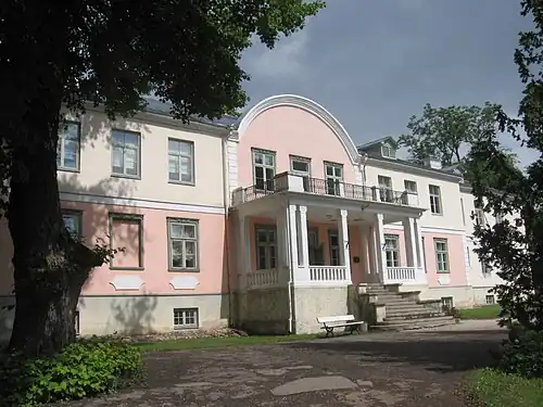 Главное здание мызы