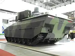 Вид сзади на прототип Lynx KF31, показанный на выставке IDET 2017 в Чехии