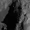 Фрагмент северо-западной части чаши кратера Нехо. Снимок Lunar Reconnaissance Orbiter. Ширина снимка около 960 м