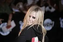 Список наград Аврил Лавин