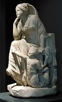 Нереида с тритоном. II в. до н. э. Мрамор