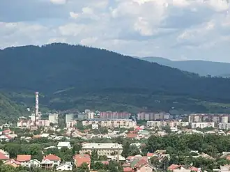 Юго-восточные отроги Маковицы (на переднем плане — г. Мукачево)