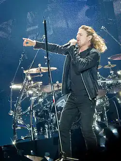 Фернандо Ольвера (вокалист группы)