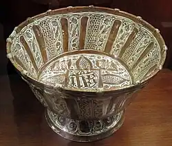 Маниса (чаша) с монограммой Христа. Фаянс, люстр