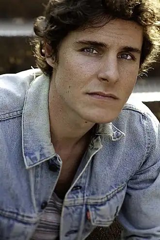 Марк Сентер сфотографирован Дарио Д’Индиа в Милане, Италия