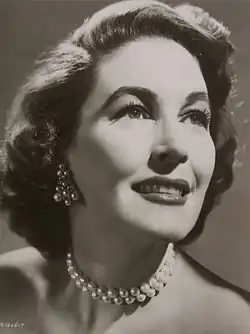 Маргарет Хейз в фильме «Школьные джунгли» (1955)