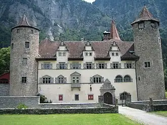 Вид замка с западной стороны