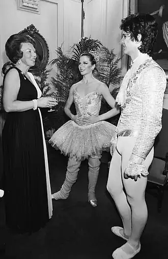 Королева Беатрикс, Мартин ван Хамел и Кевин Маккензи в 1982 году