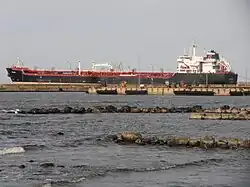 «Melody» у причала порта Мийдуранна