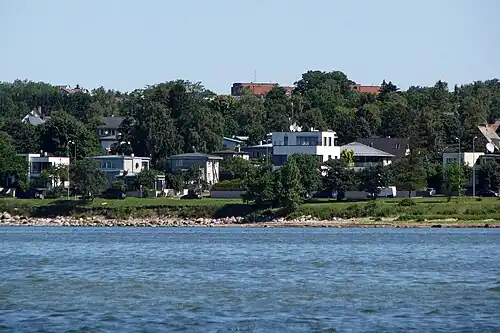 Вид на микрорайон Меривялья с моря