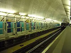 Установка автоматических платформенных ворот в 2008 году