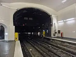 Западный торец зала линии 3