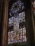 Витражное окно апсиды Миланского собора