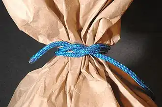 Мельничный узел:158, Miller's knot, sack knot, bag knot.Профессиональный У., весьма хороший соединительный У. часто фигурирующий в сельскохозяйственных бюллетенях.
