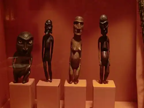 Моаи Кавакава с острова Пасхи