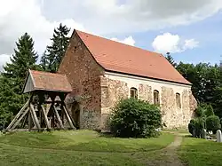 Kirche mit Glockenstuhl