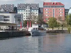 Улица Суур-Патарей, дома 5, 7 и 9(на заднем плане)