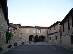 Монтот-ле-Крено (центр)