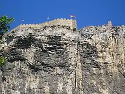 Замок Морнас.