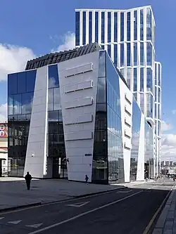 Вид в переулок с Земляного Вала, вдоль ЖК «Чкалов»